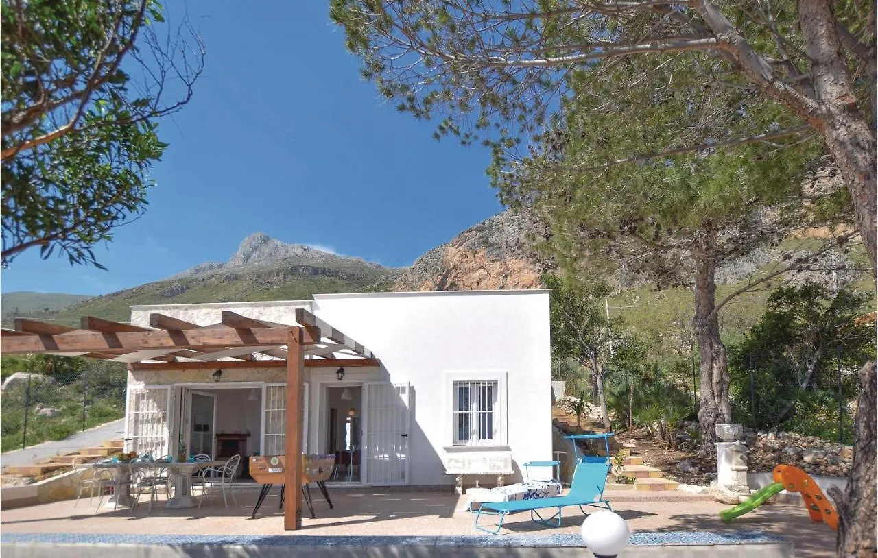 Vakantiehuis 2 Bedroom Awesome Home In San Vito Lo Capo -Tp- Contrada Sauci Grande