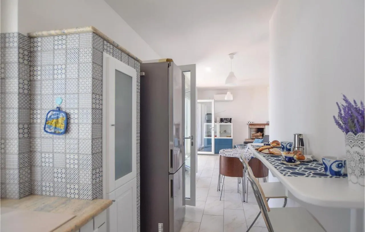 2 Bedroom Awesome Home In San Vito Lo Capo -Tp- Contrada Sauci Grande 0*,  Italië